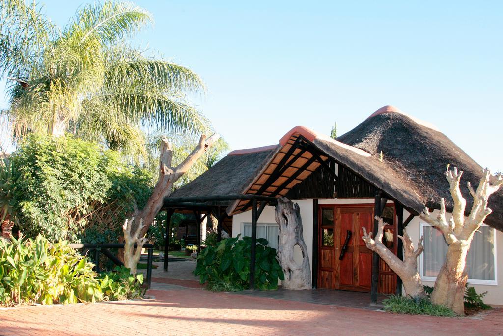 Cest Si Bon Hotel Otjiwarongo Eksteriør billede