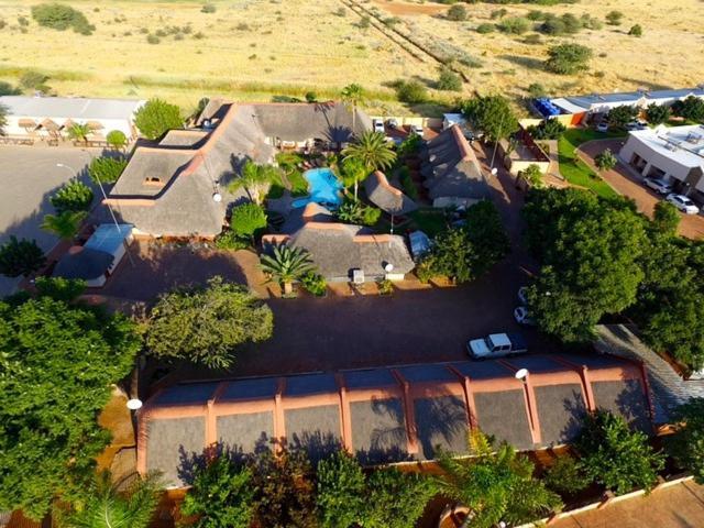 Cest Si Bon Hotel Otjiwarongo Eksteriør billede