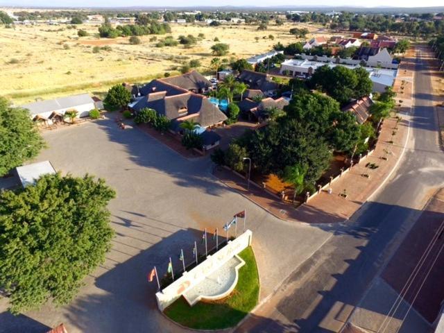 Cest Si Bon Hotel Otjiwarongo Eksteriør billede