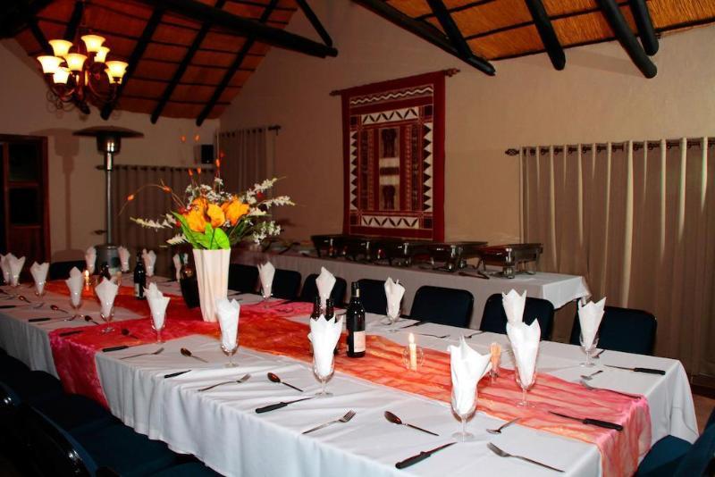 Cest Si Bon Hotel Otjiwarongo Eksteriør billede