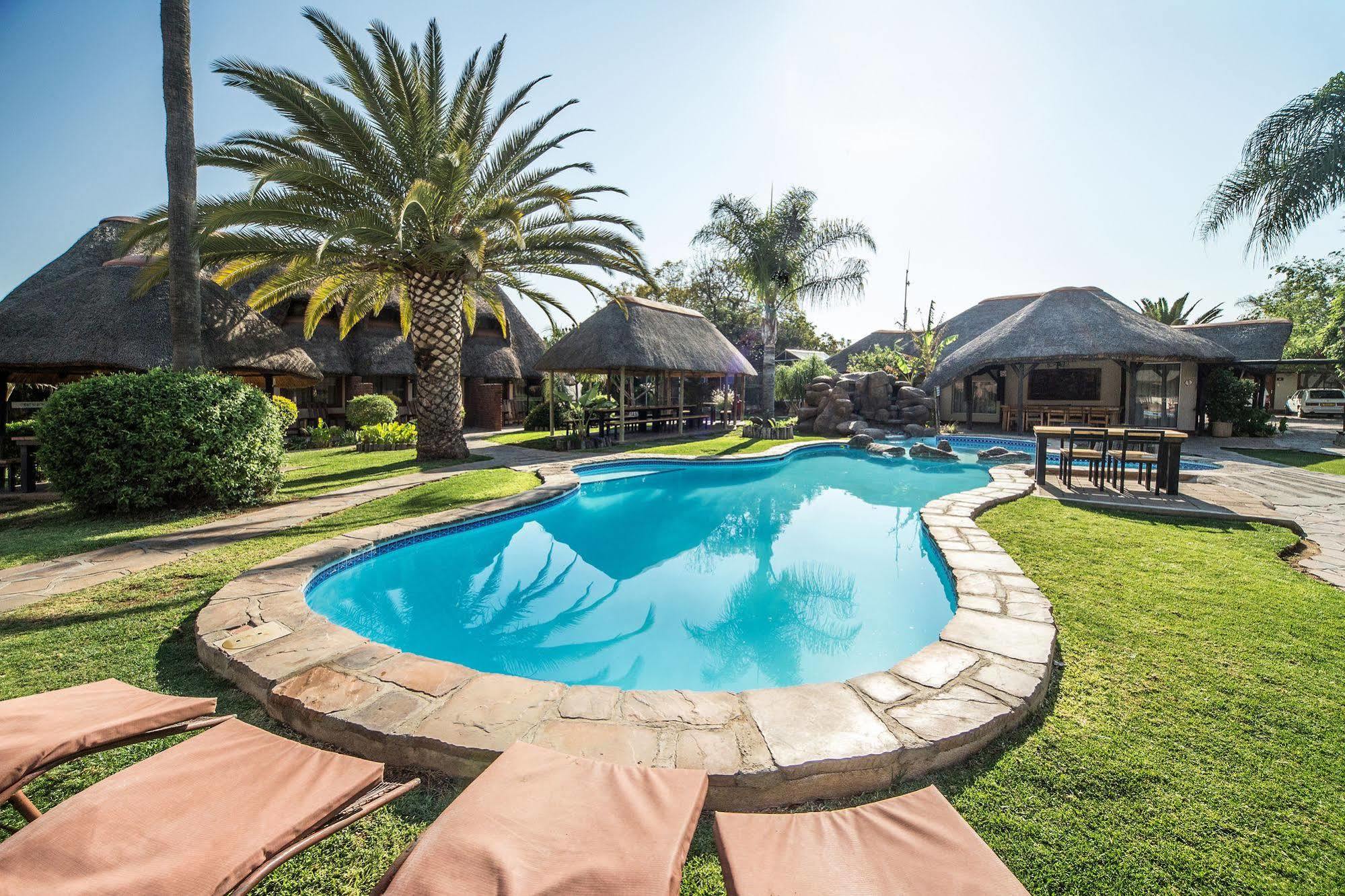 Cest Si Bon Hotel Otjiwarongo Eksteriør billede