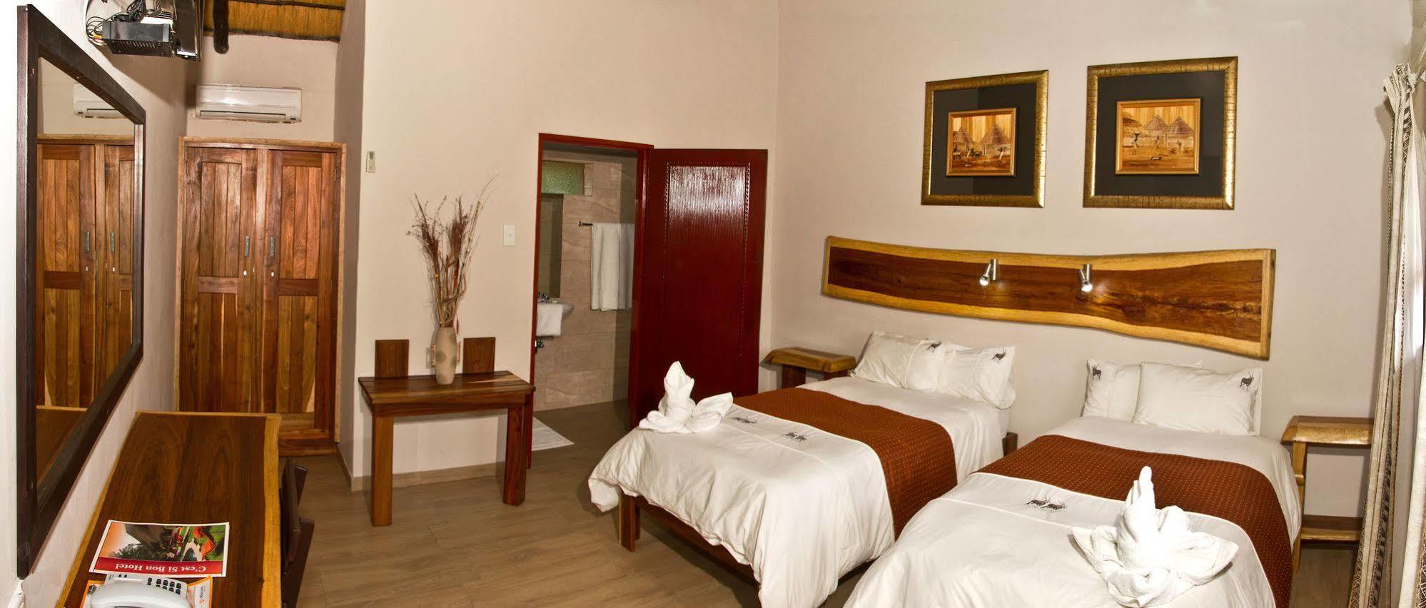 Cest Si Bon Hotel Otjiwarongo Eksteriør billede