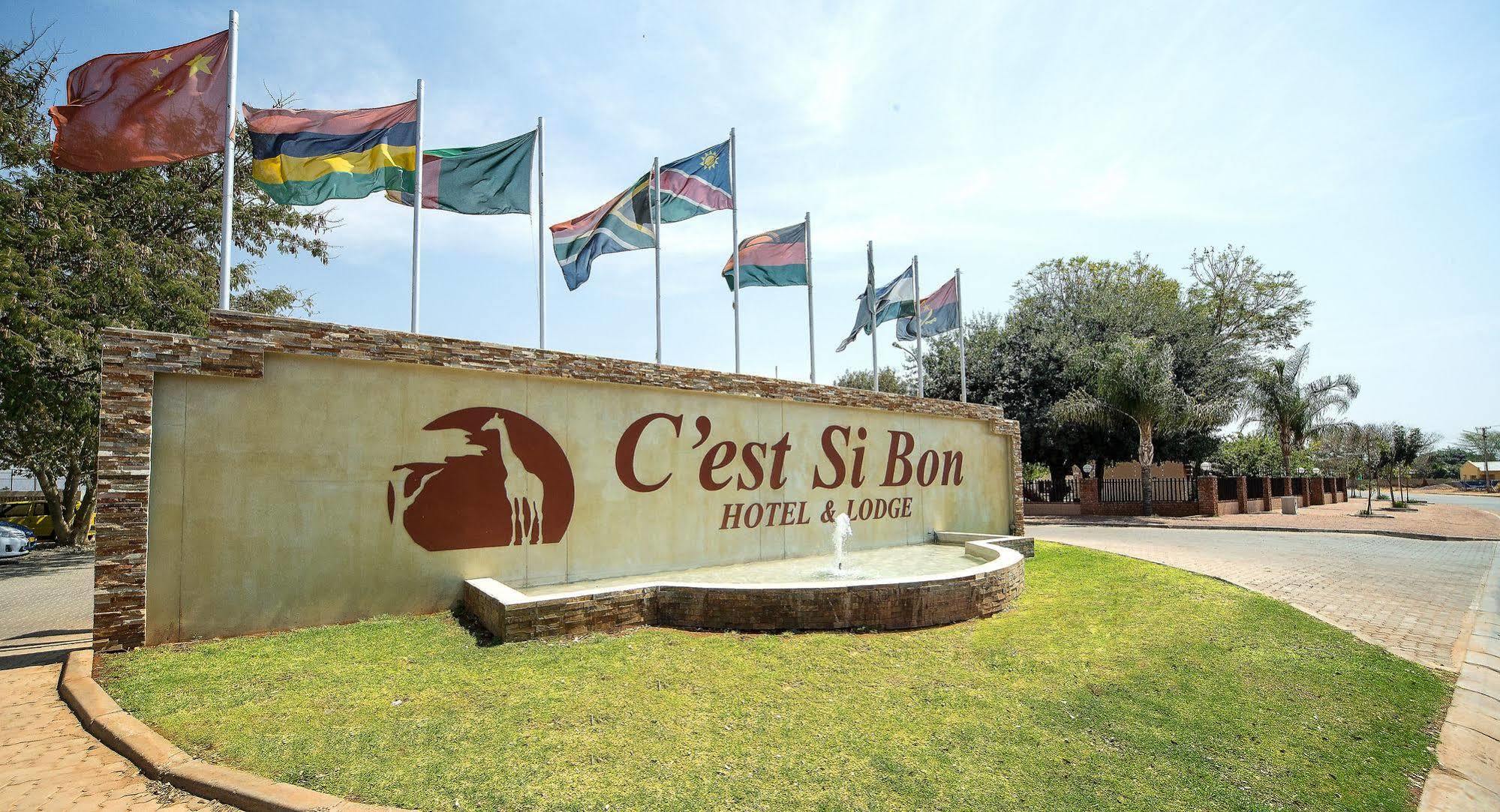 Cest Si Bon Hotel Otjiwarongo Eksteriør billede