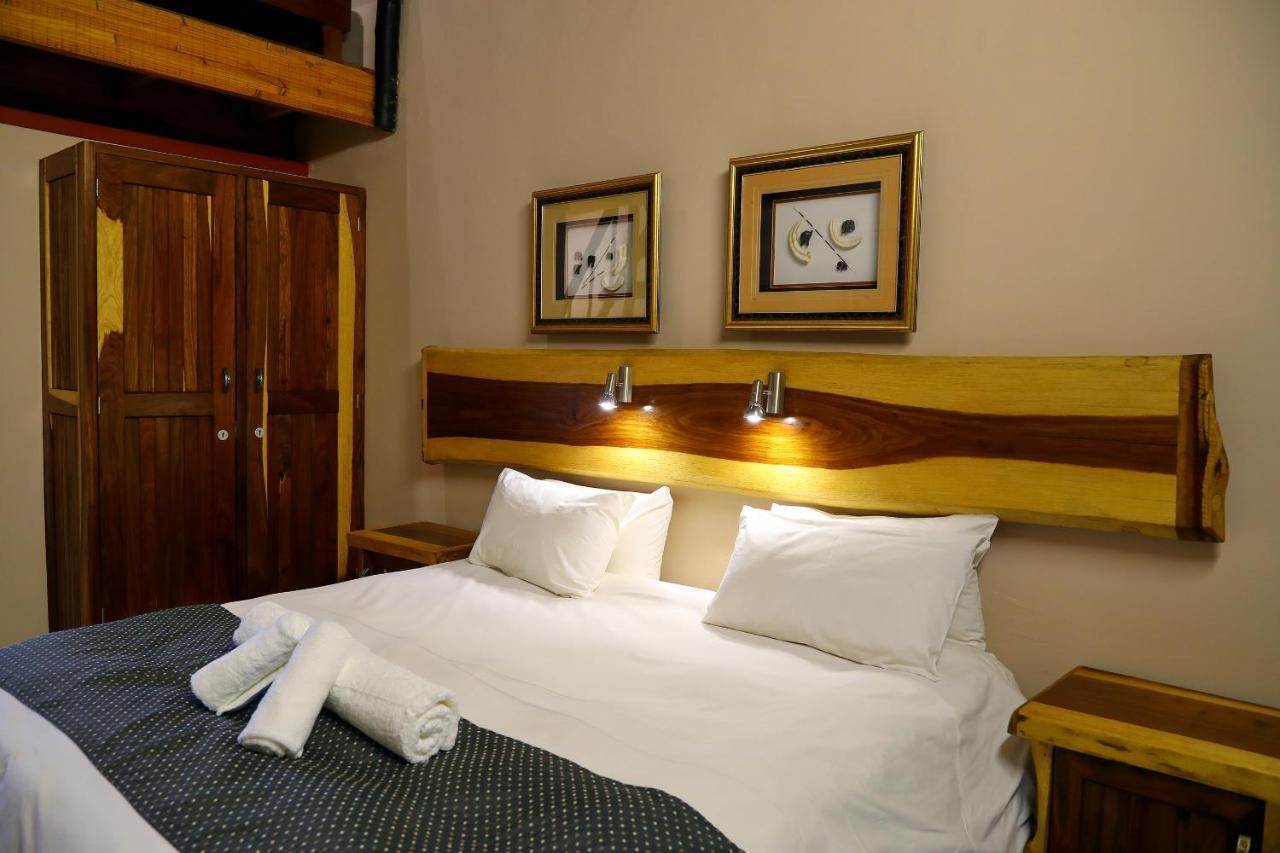 Cest Si Bon Hotel Otjiwarongo Eksteriør billede