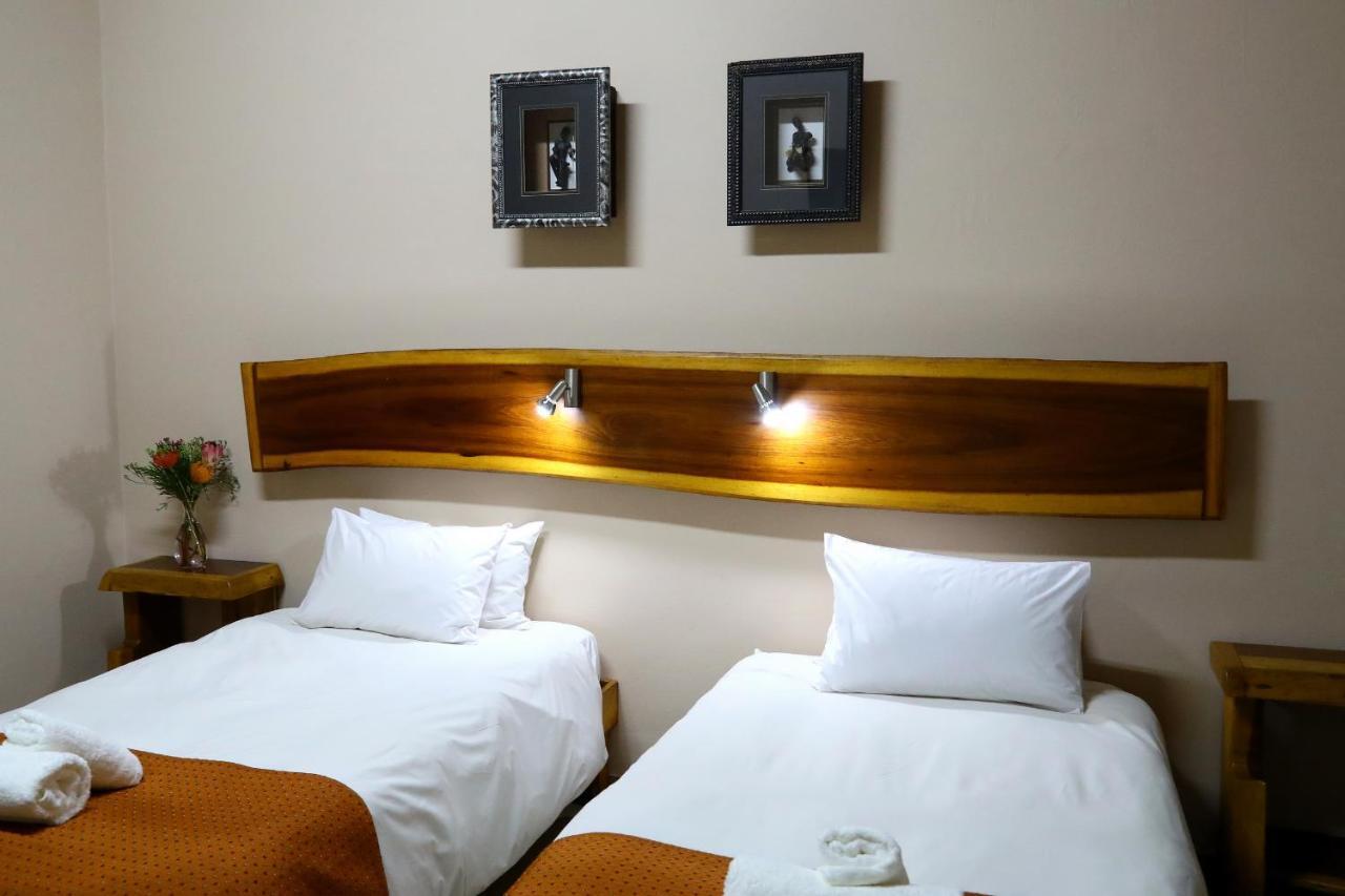 Cest Si Bon Hotel Otjiwarongo Eksteriør billede